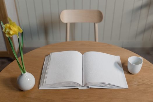 Het narcis boek uitgelegd: waarom deze roman overal opduikt