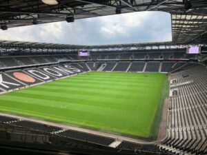 Voetbal vandaag in Noordholland: schema, standen en transfers