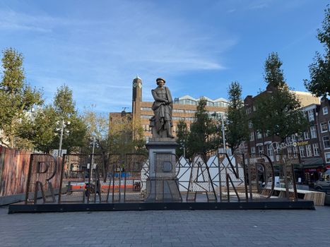 Zoekbeeld bij rembrandt tycho veldhoen met politie- en brandweerwagens in Noord-Holland